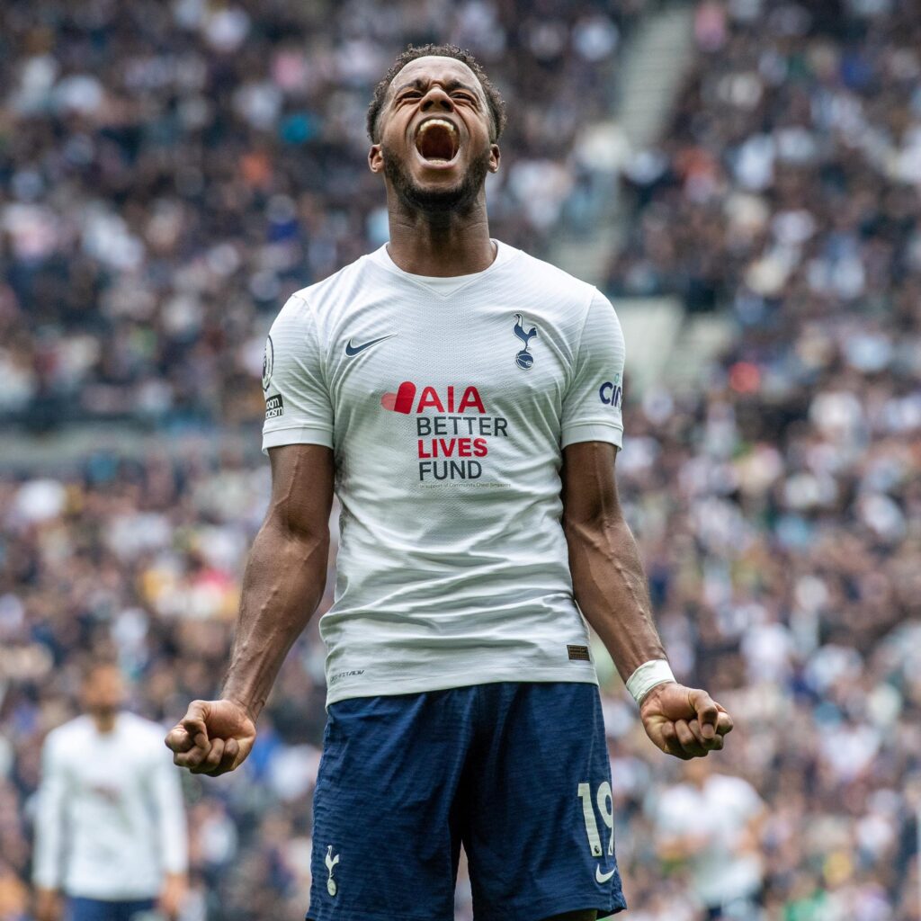 ไรอัน เซสเซยง (Ryan Sessegnon)