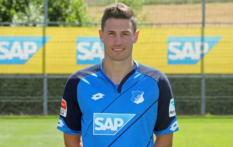 ฟาเบียน แชร์ (Fabian Schär)