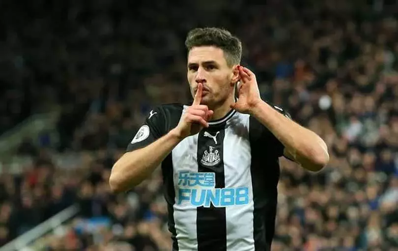 ฟาเบียน แชร์ (Fabian Schär)