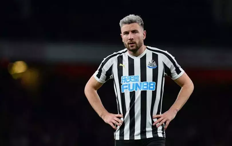 พอล ดัมเมตต์ (Paul Dummett)